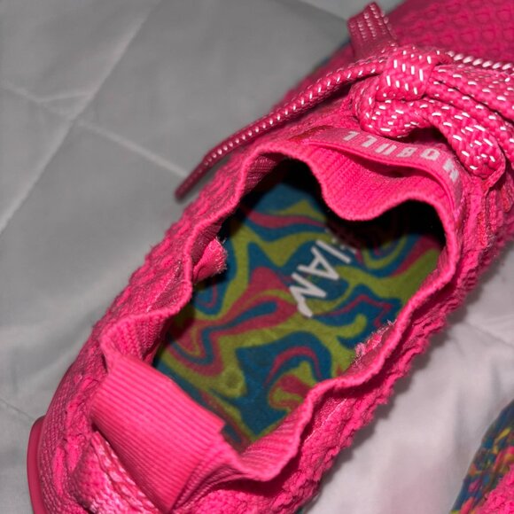 NOBULL Women’s 6.5 Knit Runners Hot Pink Reflective Laces Multicolor Sole Shoes - Picture 13 of 14